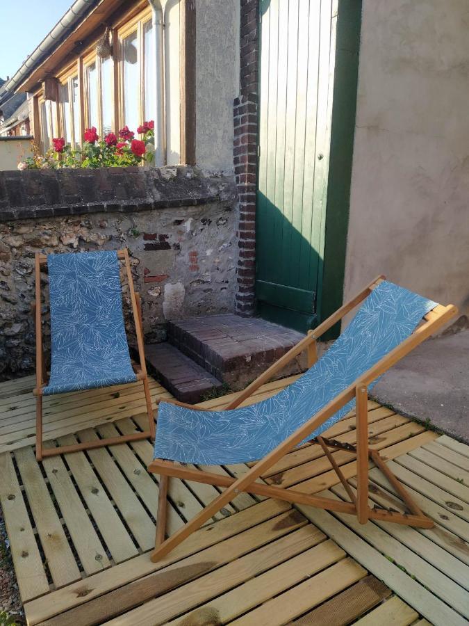 Appartamento Le Nid Normand Avec Terrasse - Stationnement Facile Et Gratuit - 5 Min Seine Deville-les-Rouen Esterno foto