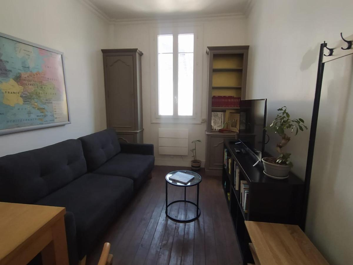 Appartamento Le Nid Normand Avec Terrasse - Stationnement Facile Et Gratuit - 5 Min Seine Deville-les-Rouen Esterno foto