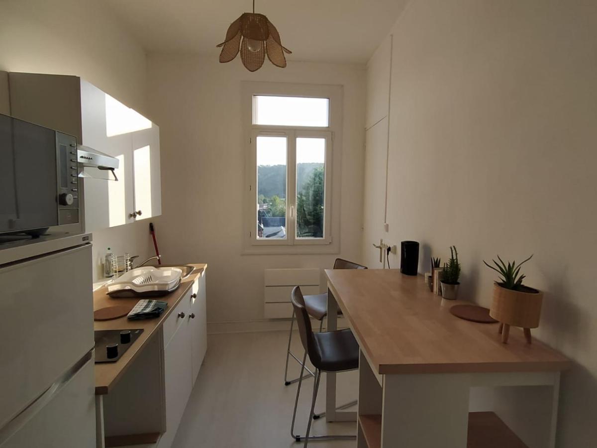 Appartamento Le Nid Normand Avec Terrasse - Stationnement Facile Et Gratuit - 5 Min Seine Deville-les-Rouen Esterno foto