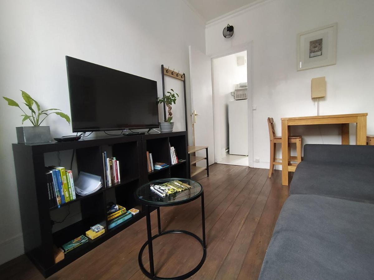 Appartamento Le Nid Normand Avec Terrasse - Stationnement Facile Et Gratuit - 5 Min Seine Deville-les-Rouen Esterno foto