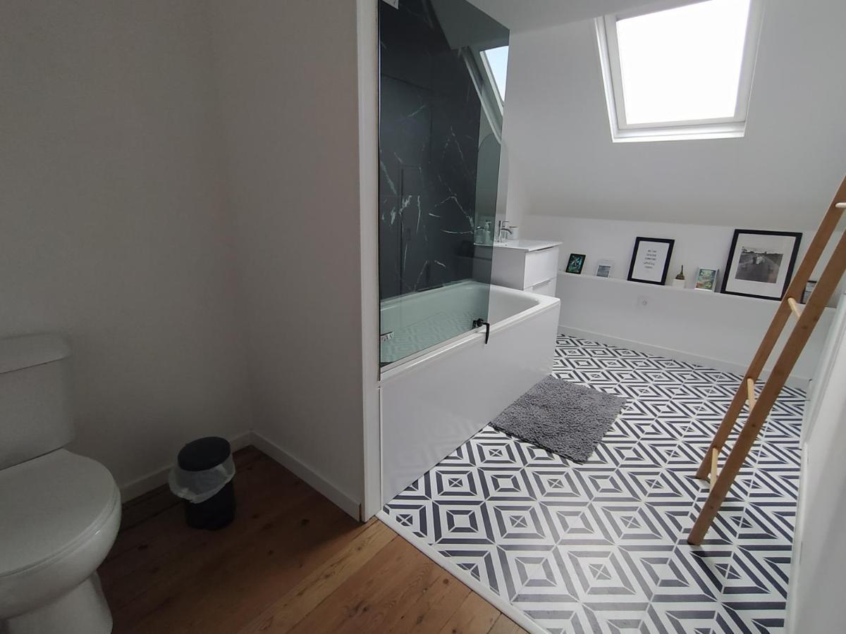 Appartamento Le Nid Normand Avec Terrasse - Stationnement Facile Et Gratuit - 5 Min Seine Deville-les-Rouen Esterno foto